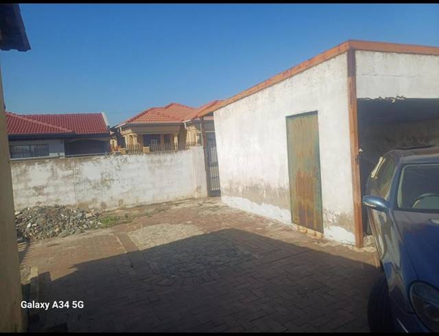 4 BEDROOM HOUSE FOR SALE IN MAOKENG